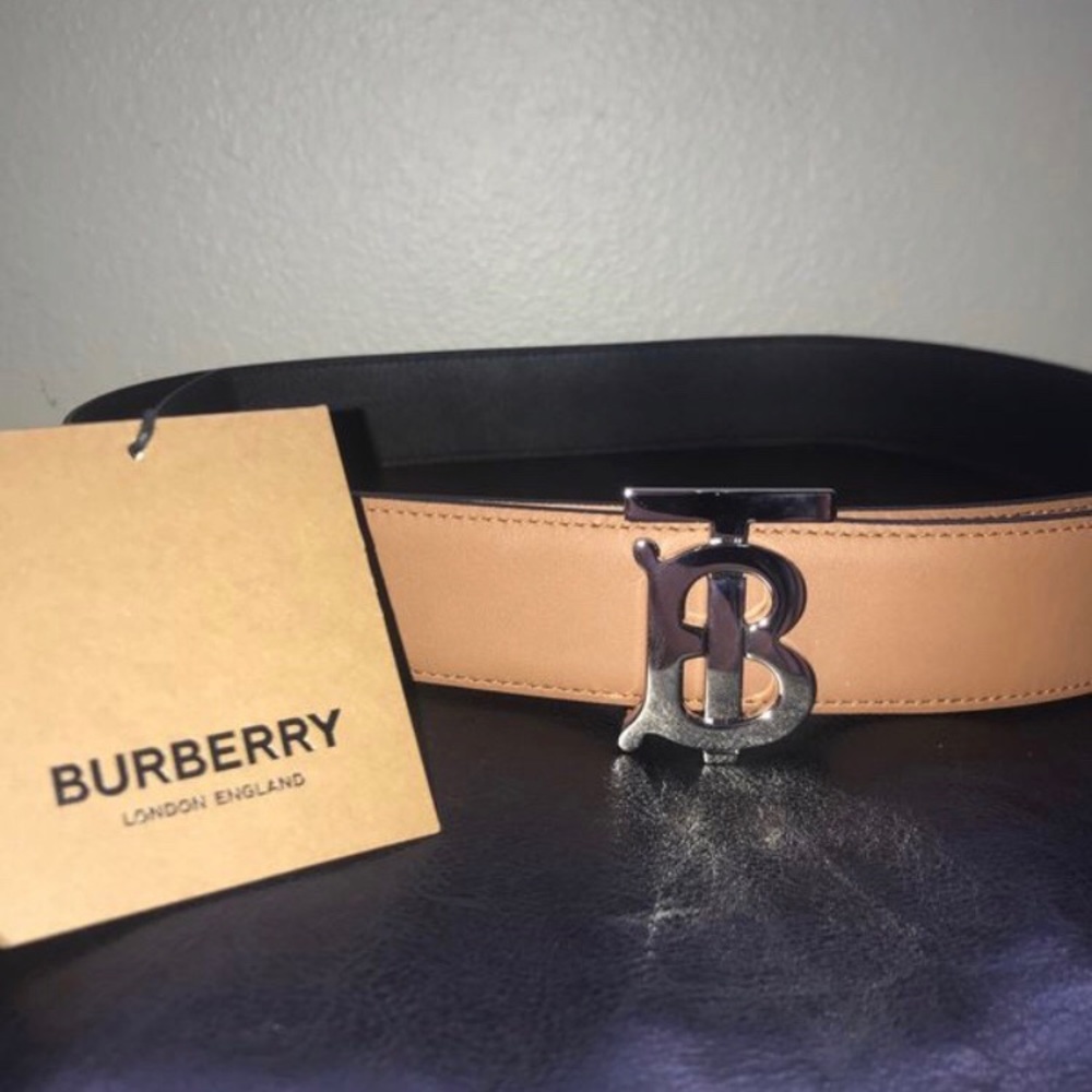 Reversible Burberry Leather Belt